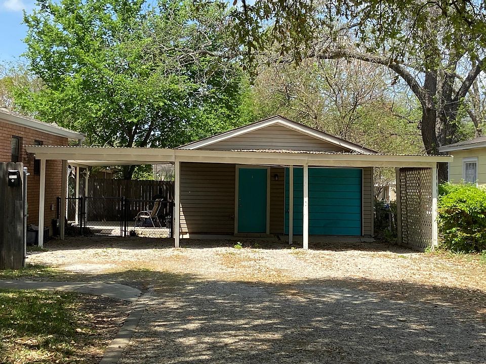 1st image of 3815 Parkwood Dr