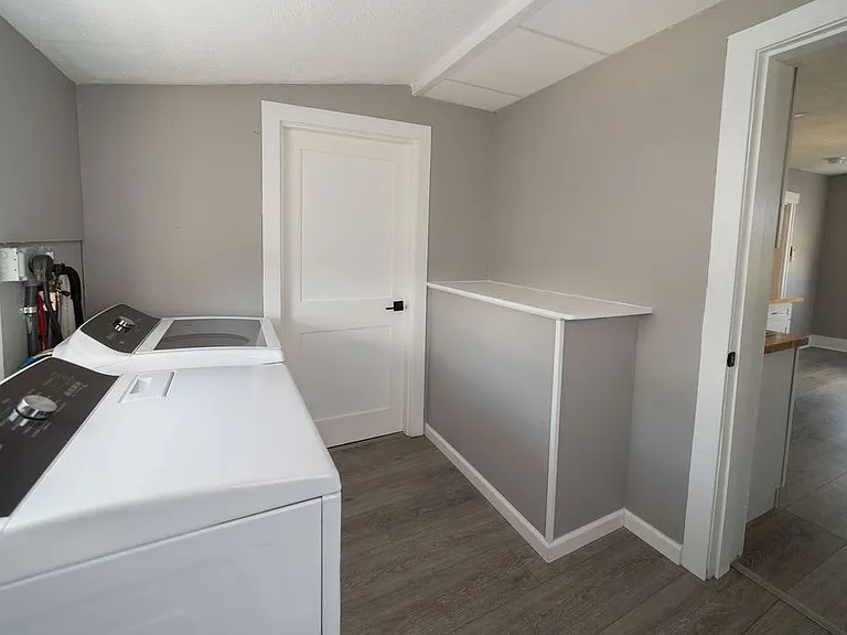 396 W Main St #2 — Photo 26