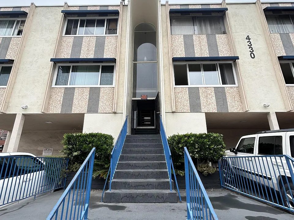 4330 52nd St