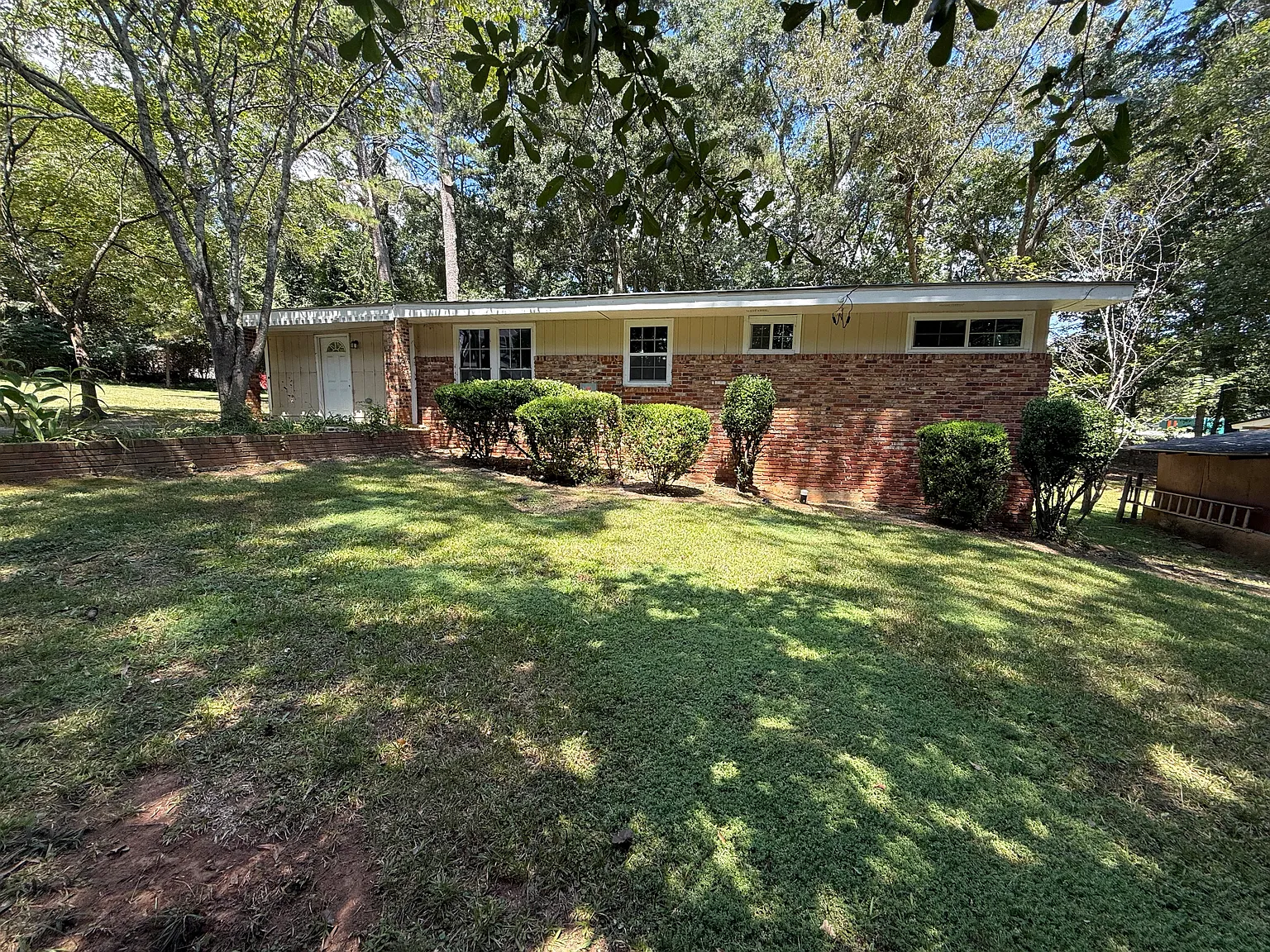 3 bed, 1276 sqft, $1,695 — Photo 2