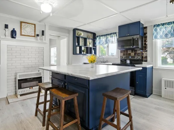 24 Deering Street, Norway, ME 04268