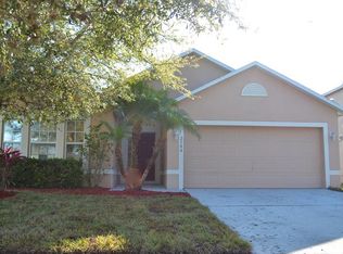 2384 Walnut Canyon Dr, Kissimmee, FL 34758
