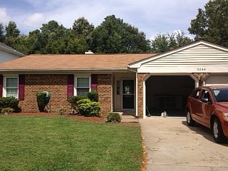 1st image of 3044 Glastonbury Dr