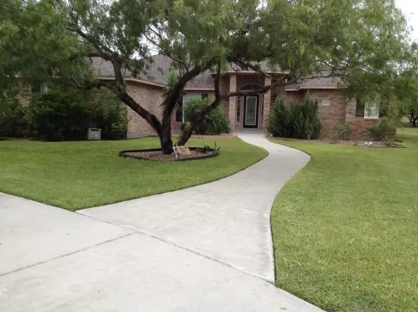 5609 Grand Lake Cir, Robstown, TX 78380