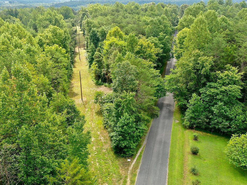 2 Randolph Creek Rd, New Canton, VA 23123 | Zillow