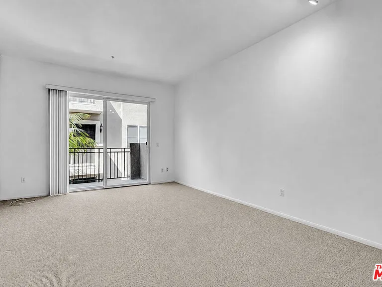 4060 Glencoe Ave #311 — Photo 4