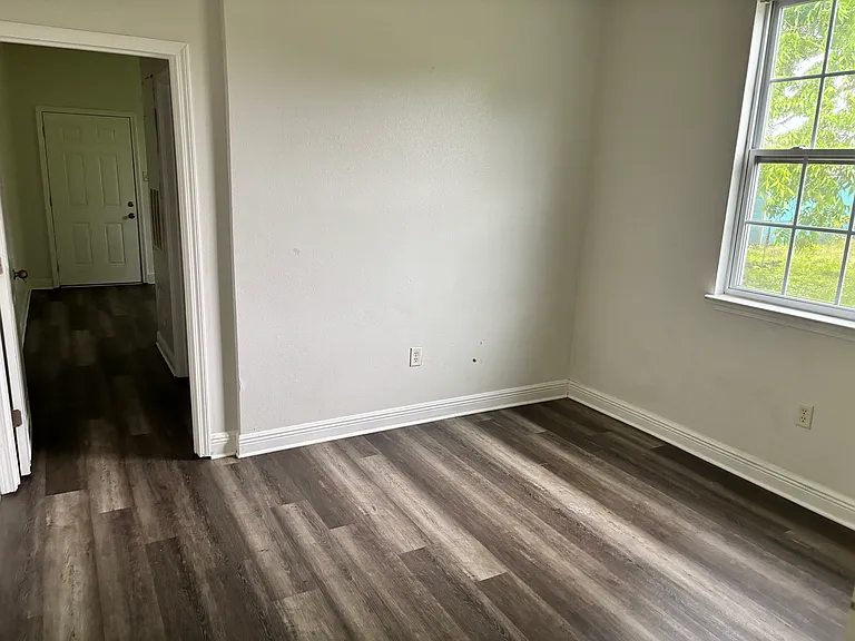 1041 Atlantic Ave — Photo 8