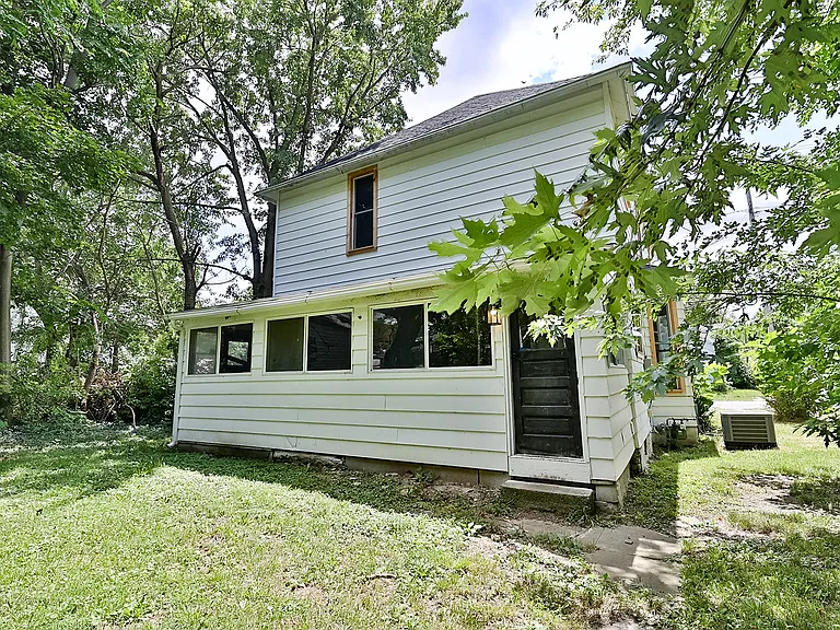 412 W Kibby St — Photo 45