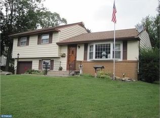 20 Spruce Rd, Burlington Township, NJ 08016