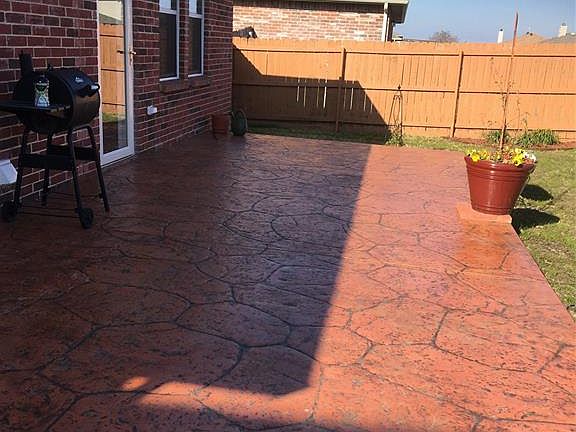 3rd image of 2605 Shorecrest Dr