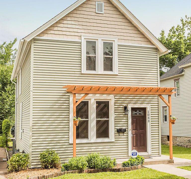 1st image of 1053 Charles Ave