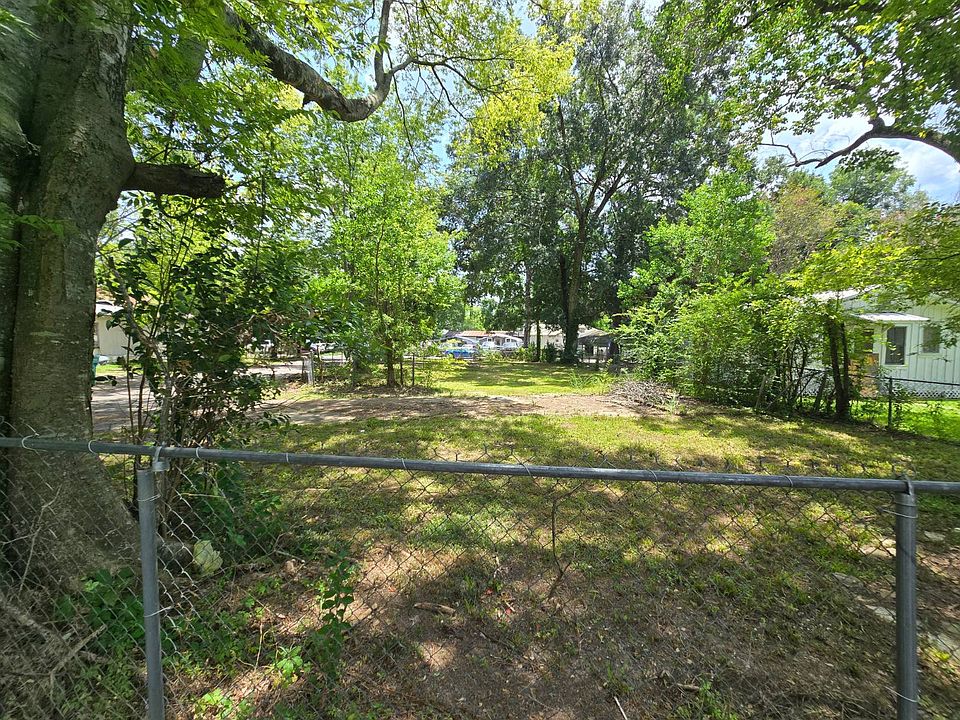 1st image of 626 Mistrot St