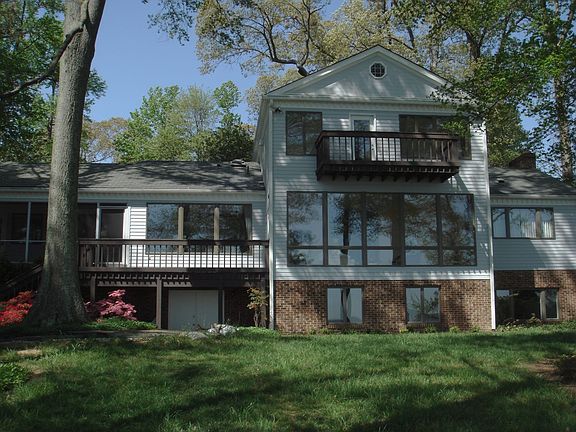 5th image of 6053 River Dr
