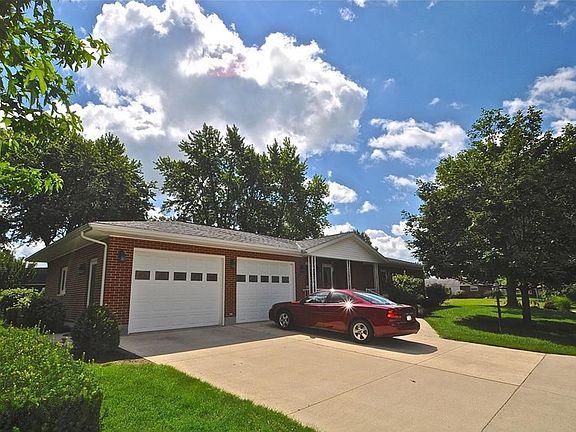 2nd image of 200 Glenwood Dr