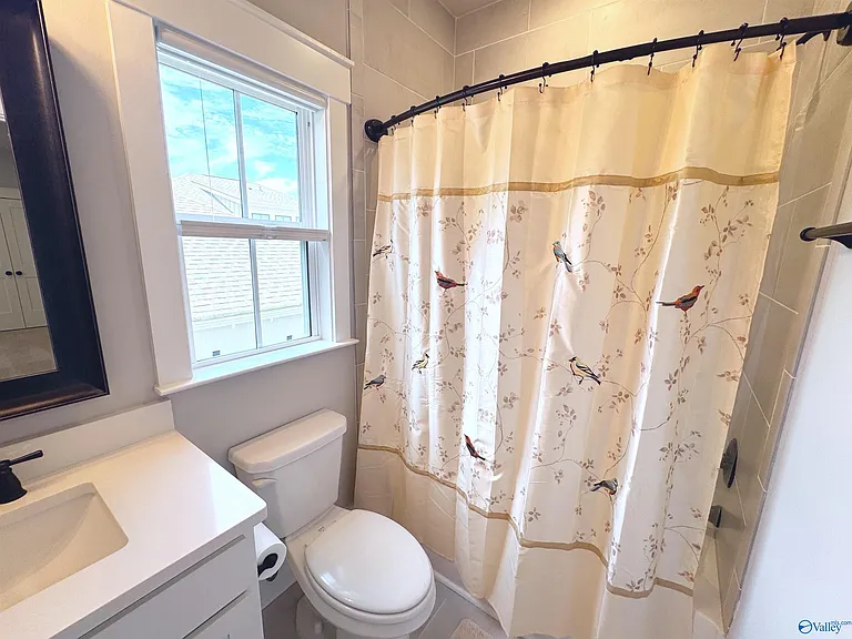215 Saint Louis St — Photo 39