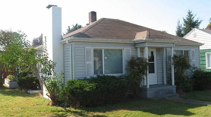 1st image of 303 Thomas St NW