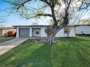 4205 S Hughes Ave, Fort Worth, TX 76119