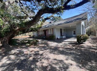 1438 Folly Rd, Charleston, SC 29412