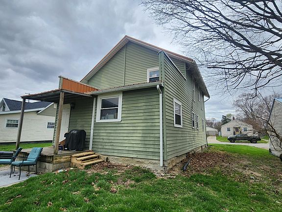 3rd image of 616 N Greenwood St