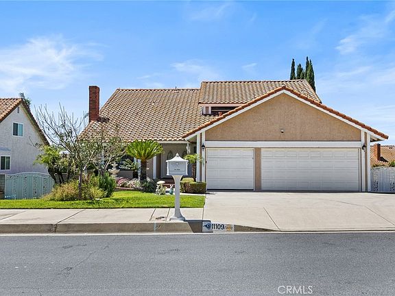 3rd image of 11109 Cedar Creek Dr