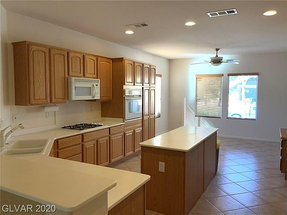 5th image of 2341 Shorewood Hills Ave