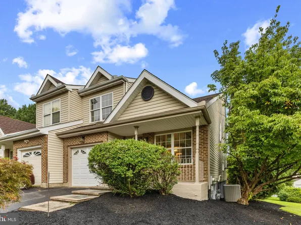 28 Eynon Ct, Hockessin, DE 19707