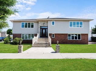8514 162nd Ave, Howard Beach, NY 11414
