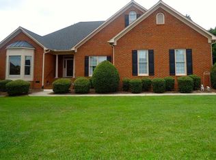 113 E Cranberry Ln, Greenville, SC 29615