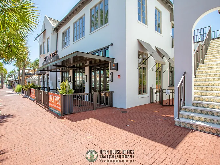 1766 Beach Ave — Photo 92