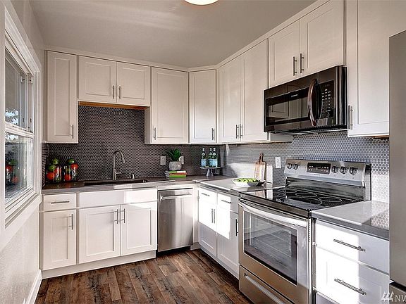 5th image of 25721 18th Ave S
