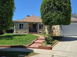 17001 Cantara St, Van Nuys, CA 91406