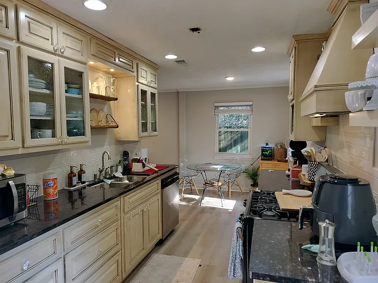 961 Pleasant Ave — Photo 9