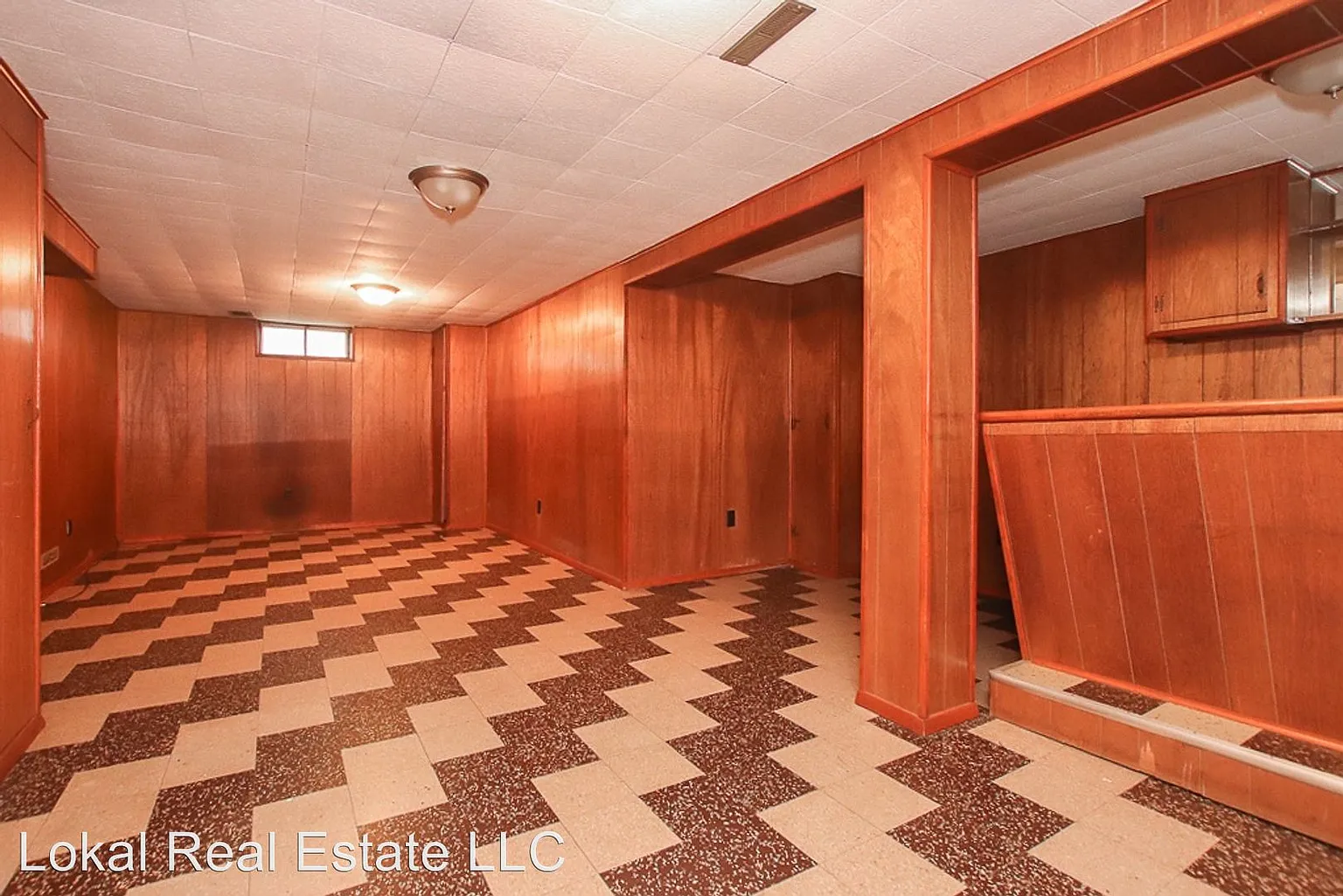14813 Summit Ave photo 1