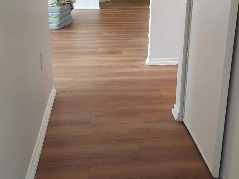 11 Thorncliffe Park Dr #706 — Photo 7