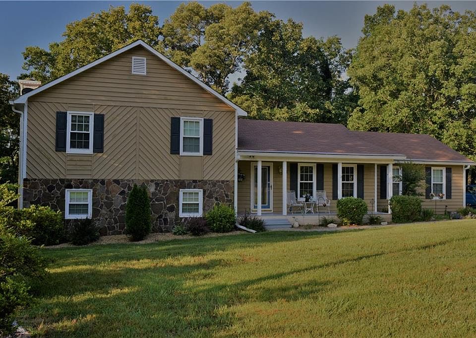 1st image of 33 Timberwood Dr SE