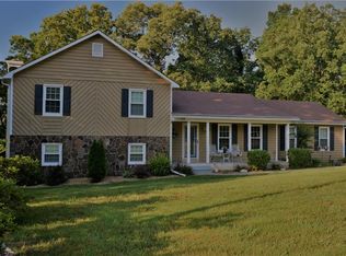 33 Timberwood Dr SE, Silver Creek, GA 30173