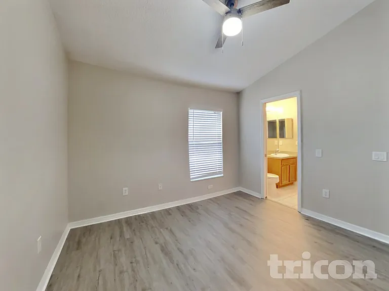 6944 Crown Lake Dr — Photo 17