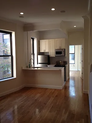 Rented by Sky Management | media 18