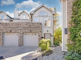 3230 New St #19, Burlington, ON L7N 1M8