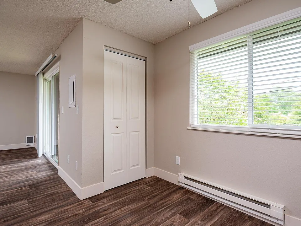Oak Grove Dining Room Extra Storage