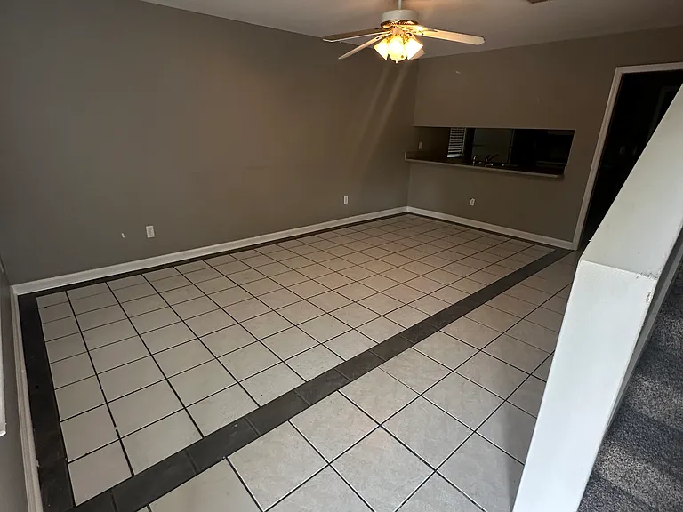 Ashburn Hills Townhomes — Photo 11