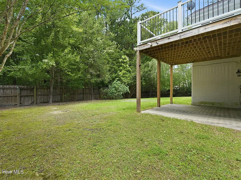 25 Kingswood Cir — Photo 54