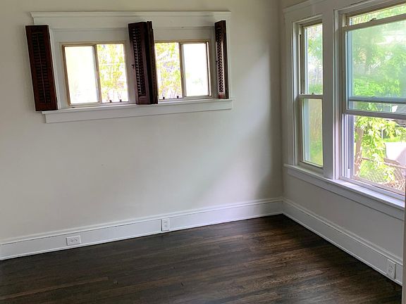 2nd image of 1267 Gladys Ave