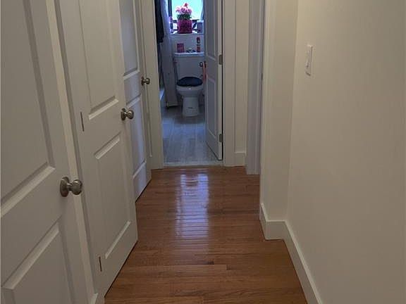 2nd image of 2922 Barnes Ave APT 3L