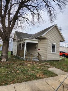 102 4th St, Charleston, IL, 61920