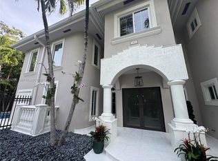 3185 Washington St, Miami, FL 33133