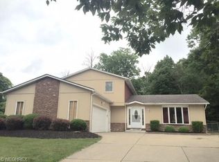 305 Parkland Oval, Brunswick, OH 44212