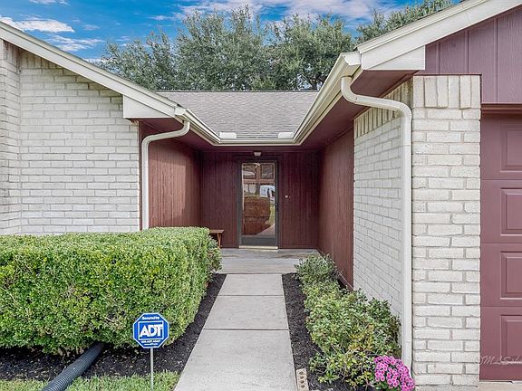 4th image of 19102 Ruble Dr