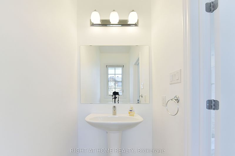 Ottawa House for rent - 3 Bedrooms — photo 12