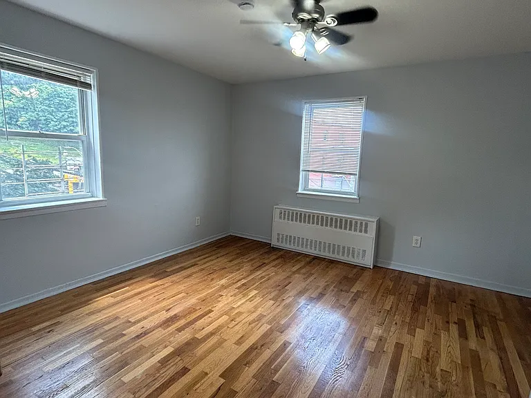6250 McLean Ave — Photo 7